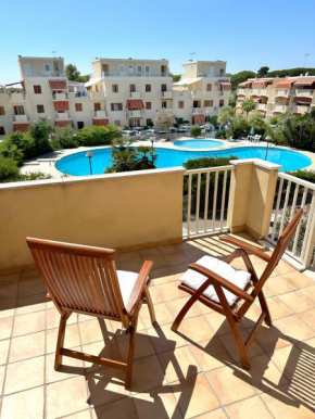 TopFloor apt with furnished terrace near the sea